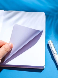 Outlet Quaderno Happy Earth Con Elastico (1Pz) Notebook